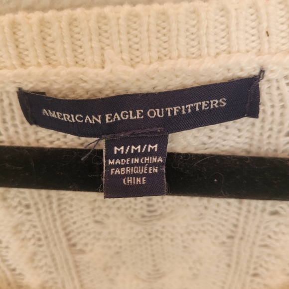 American Eagle Outfitters Lightweight Sweater Cream Color Size Medium - Picture 4 of 5